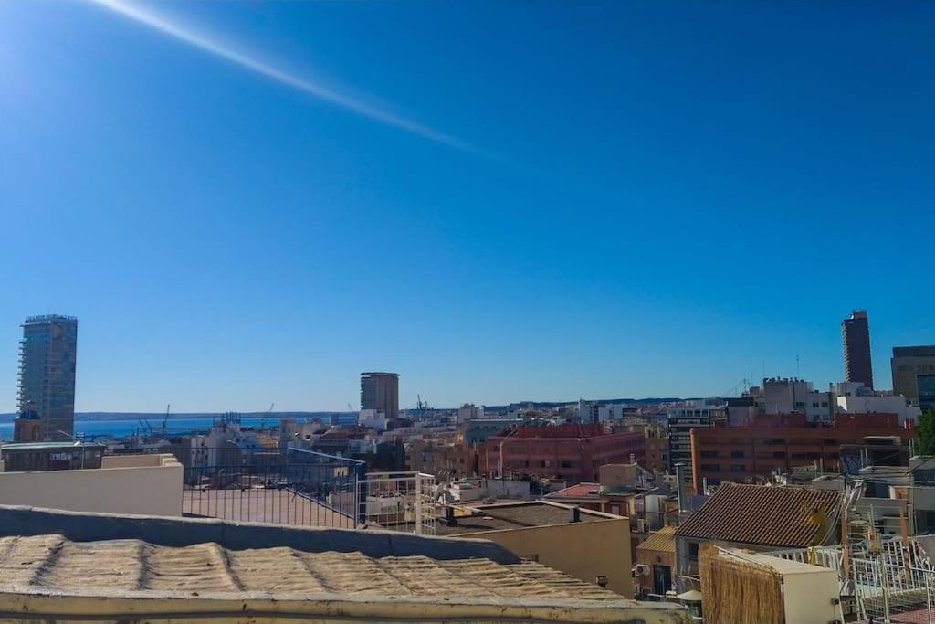 Casa Colorista En El Casco Antiguo Βίλα Αλικάντε Εξωτερικό φωτογραφία